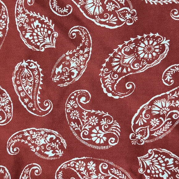 NWOT! 10" Rust Red with white Paisley Printed Bermuda Shorts! Size 12 Petite! - Picture 10 of 10